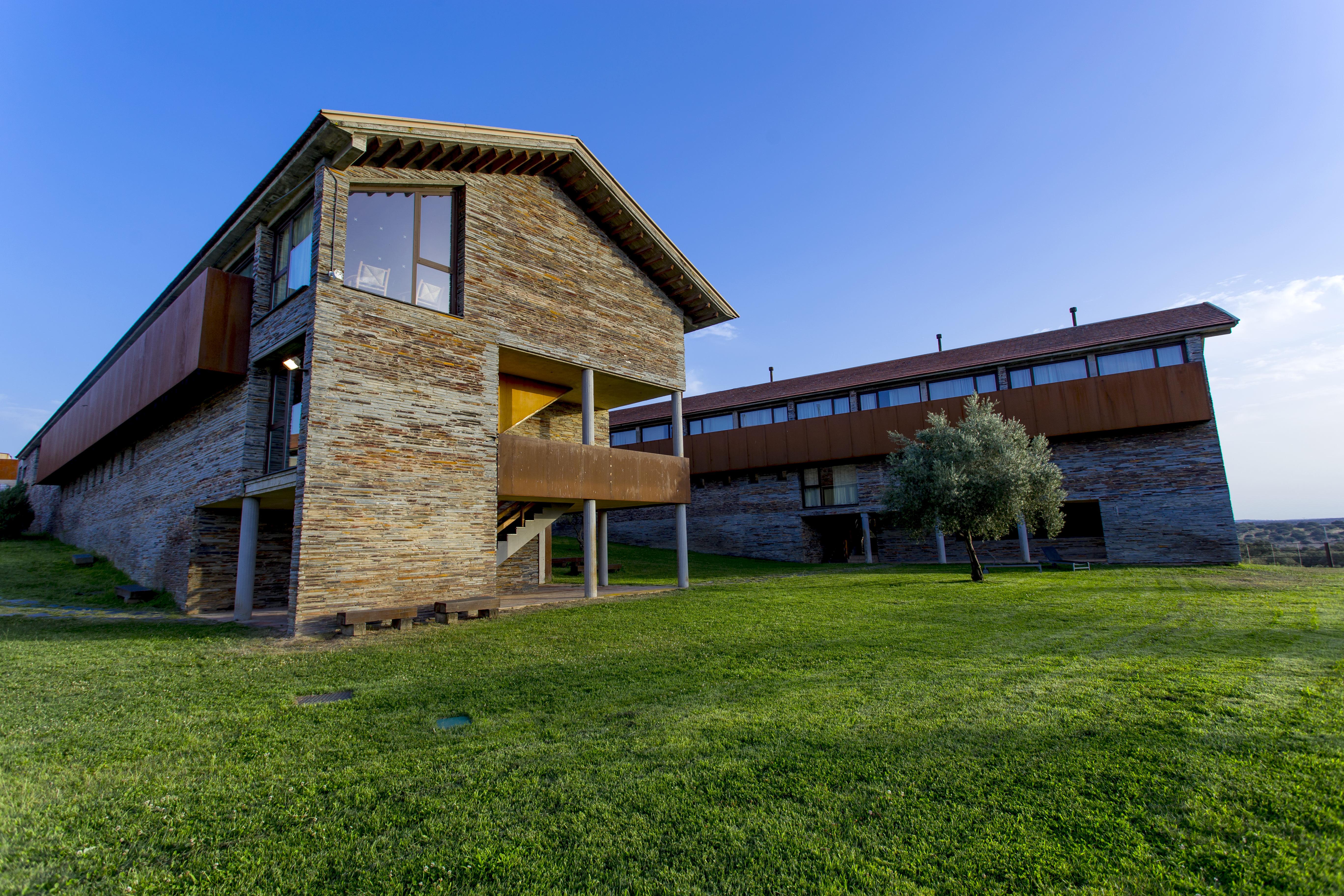 Hotel Hospederia Parque De Monfraguee Torrejón el Rubio Exterior foto